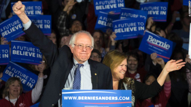 cnni's tweet photo. Opinion: #IowaCaucus proves the power of insurgency in 2016 election https://t.co/M9ELaHkkk2 https://t.co/uwVxKJJxTQ