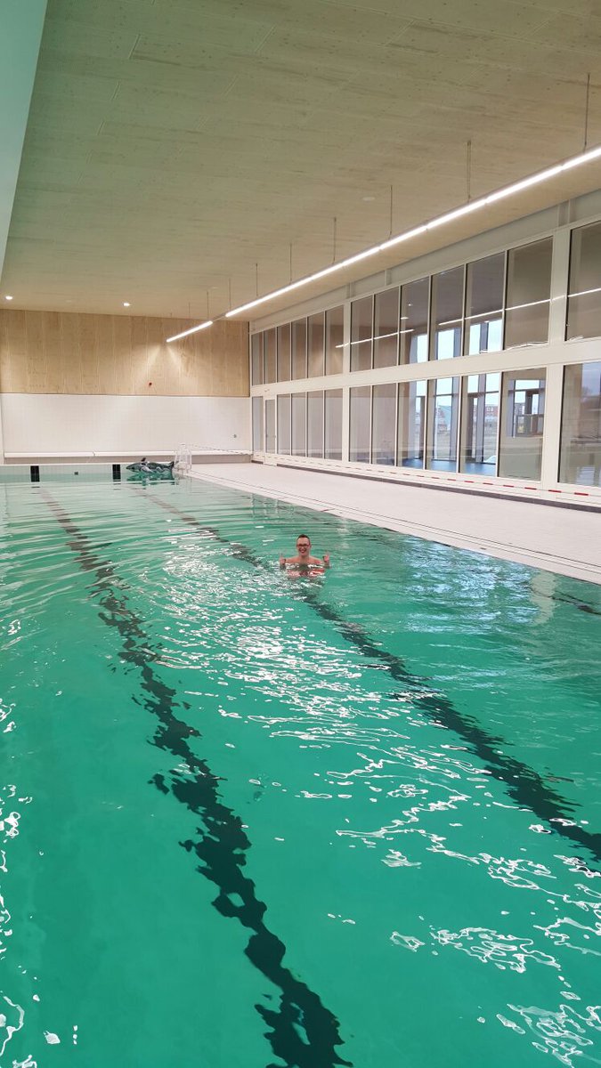 Vandaag oplevering #2521GZ zwembad en sporthal in #Almere. Mooie prestatie van aannemer en installateurs. #vgb036