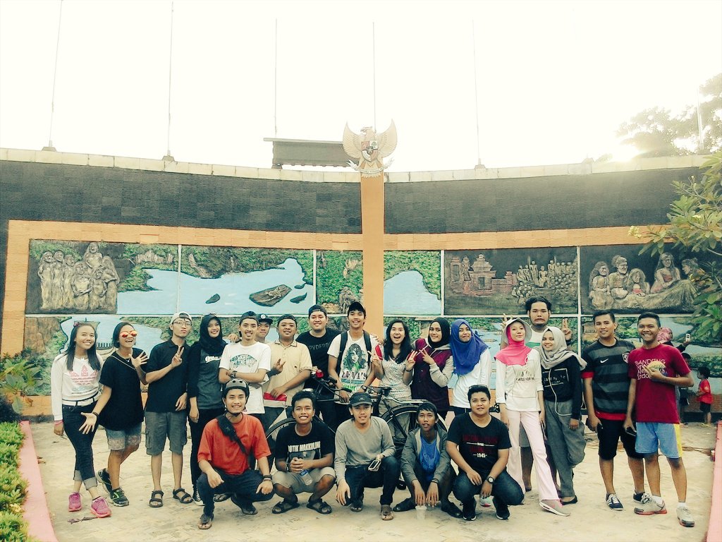 #Ngengkol #KBC14  *Taman Tanjungpura <a href="/KetapangFunBike/">#KetapangBikeCity</a> 🚴