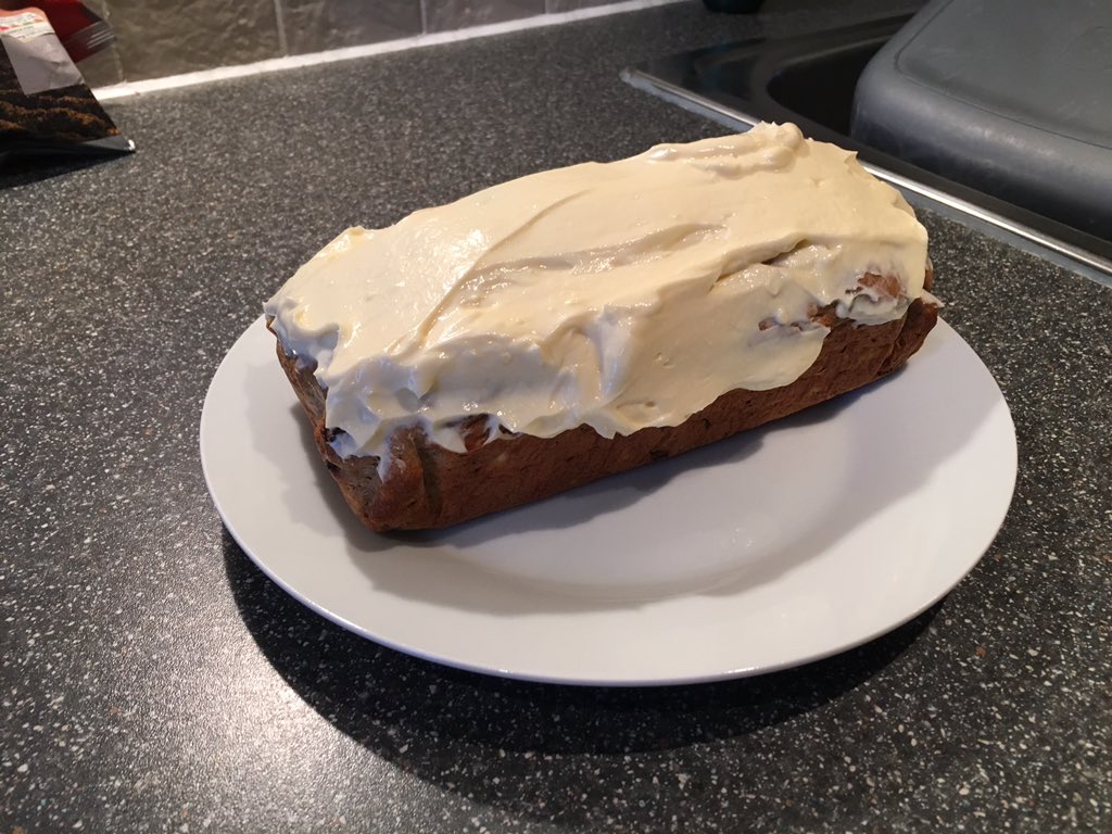 I never ever bake but the Banana Loaf on @ITVLorraine made me think I could! Other half thinks I'm an imposter!