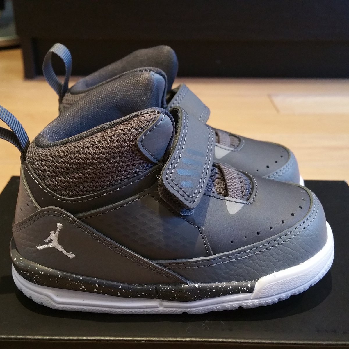 Footcorneruk's tweet photo. For Sale All below RRP Selling for £49.99 and under https://t.co/nNX9uaakrj
