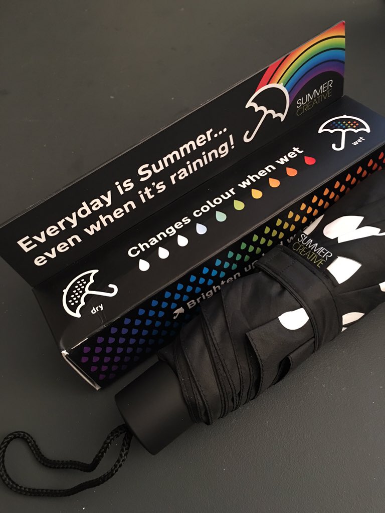 CableCarl's tweet image. Loving my @SummerCreative umbrella.... thank you guys! Perfect! #rain #LONDON #winter #rainbow