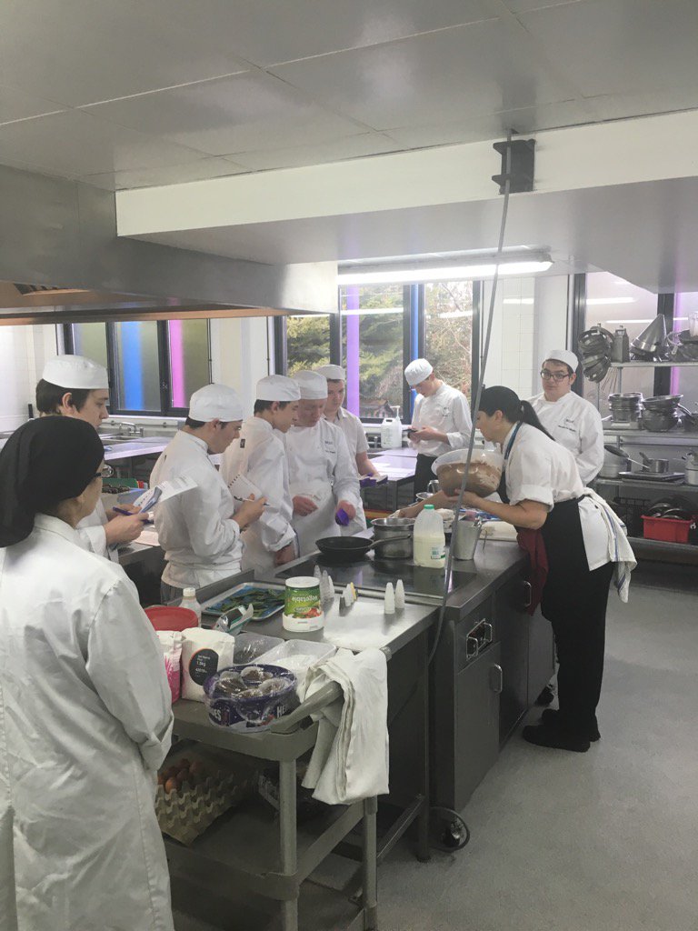 chiltonajc's tweet photo. #peerlearning https://t.co/5LiIVUkqWq" well done @adam_harty  level 3 learners teaching entry level learners! @bcot enrichment at its best.