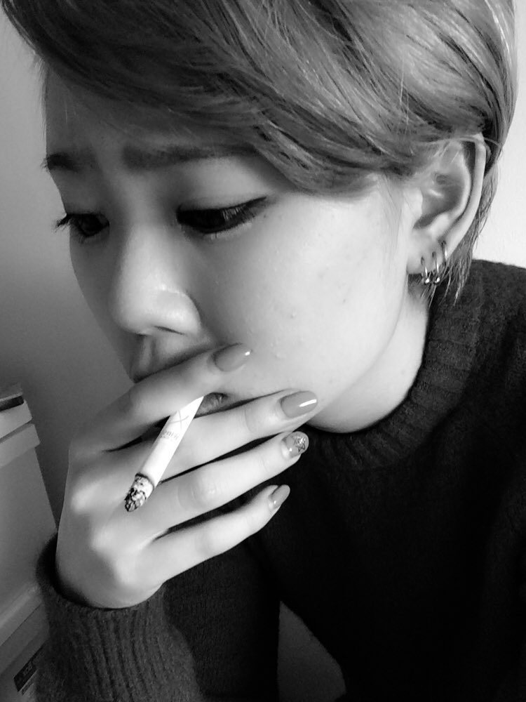 絵瑠 Twitterissa ジェンダーレス女子 ジェンダーレス イケメン女子 ベリーショート 男装 ギャルソン 少しでもかっこいいと思ったらrt フォロー T Co Iyxwqunisi