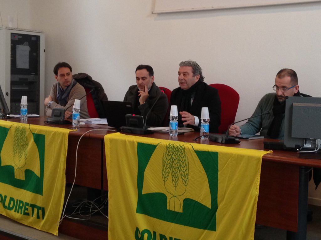 RaffaelloBetti1's tweet photo. Breno - incontro con i soci della Valle Camonica https://t.co/j3h61lCJo4
