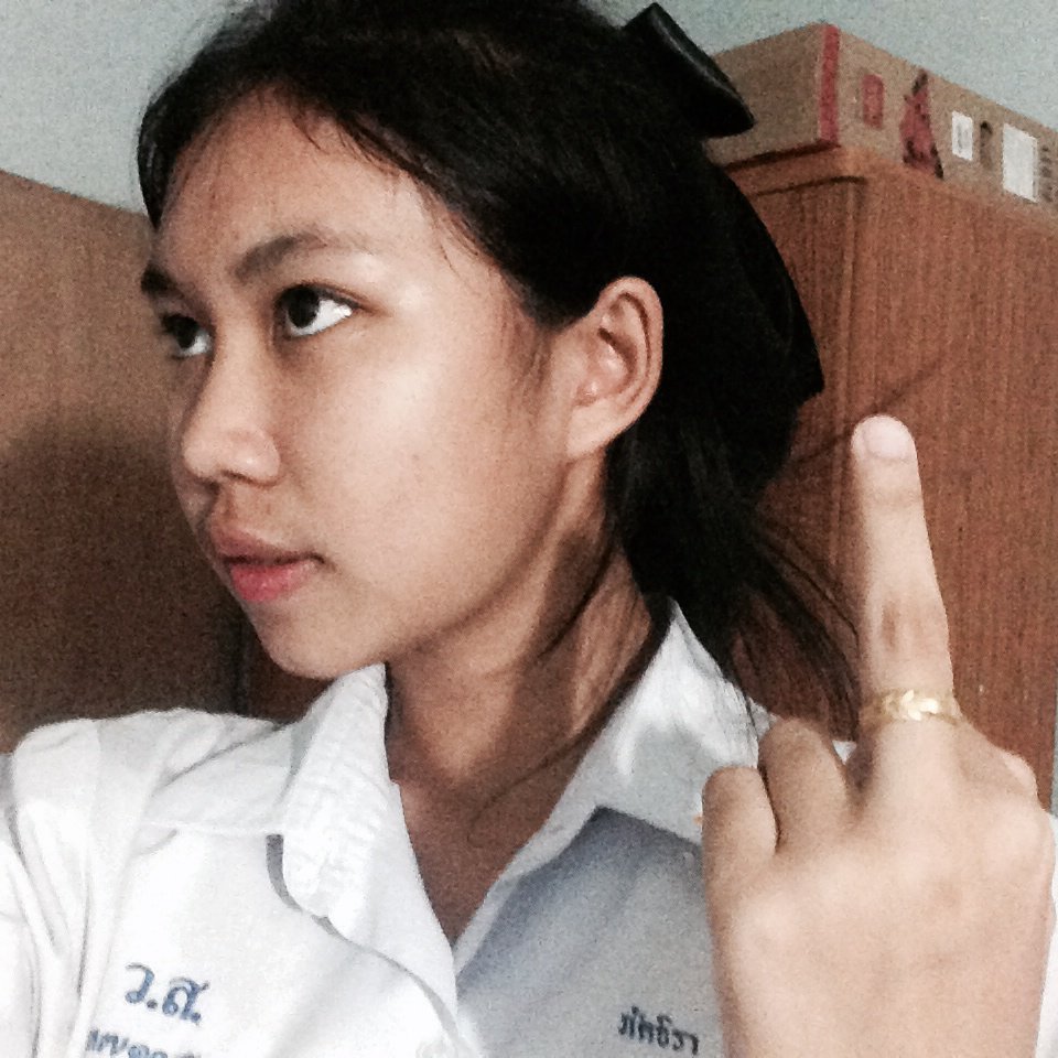 NingPakjira's tweet photo. อีเหี้ยยยคนที่เเย่งของรักไปจากกูววววววว https://t.co/3YN1bD7Eys