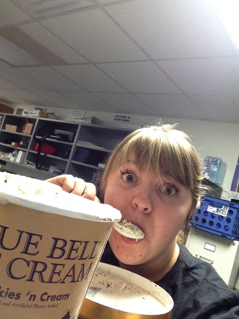 coachfrostWMS's tweet photo. Yum! @vibeswithem @sydneyybiggss tell Hope Franklin she's the bomb https://t.co/yFXoBVzicd