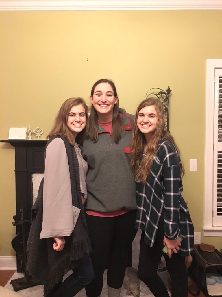 emmakclarke's tweet photo. happy birthday to my favorite twins!! hope y'all both have an amazing day🎉🎊 love you both ❤️ https://t.co/gGvFb02HHu
