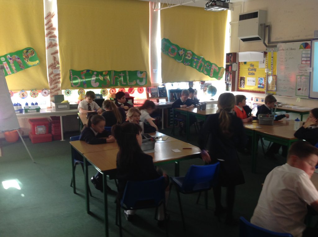 StPetersRCPlymo's tweet photo. @astro_timpeake @Y3StPetersRC engrossed in a historic event! #CosmicClassroom #interplanetaryvibes #Cosmic https://t.co/u989kOTIFU