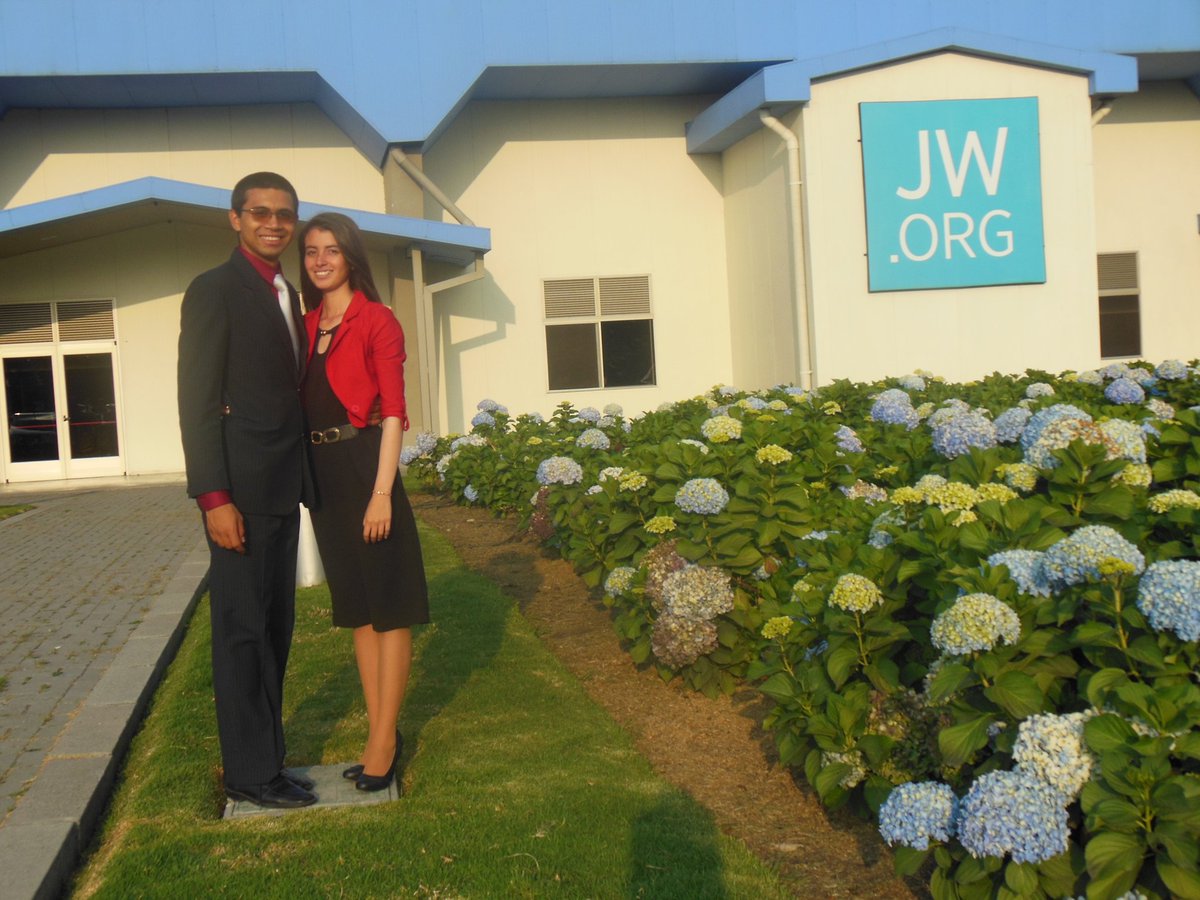 AngieCa2216's tweet photo. ♥ #Jw Excelente día recibiendo la instrucción de Jehová y disfrutando de tu compañía @LuisAng2215 https://t.co/gW8oZ3nVJ9