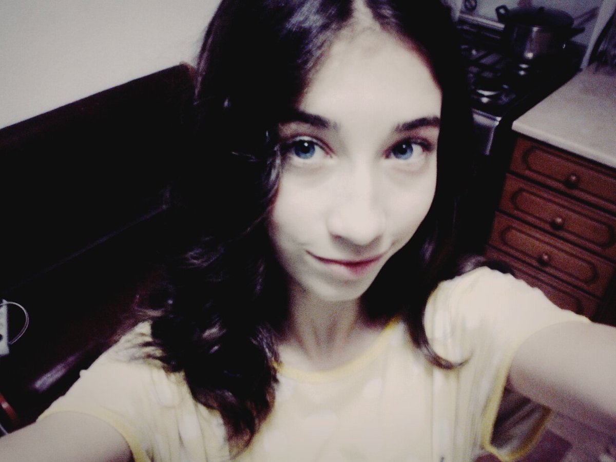 Sedanna2's tweet photo. Кажется кто-то накрутился #кудряшкасью 😛 https://t.co/3I6dyFYTHg