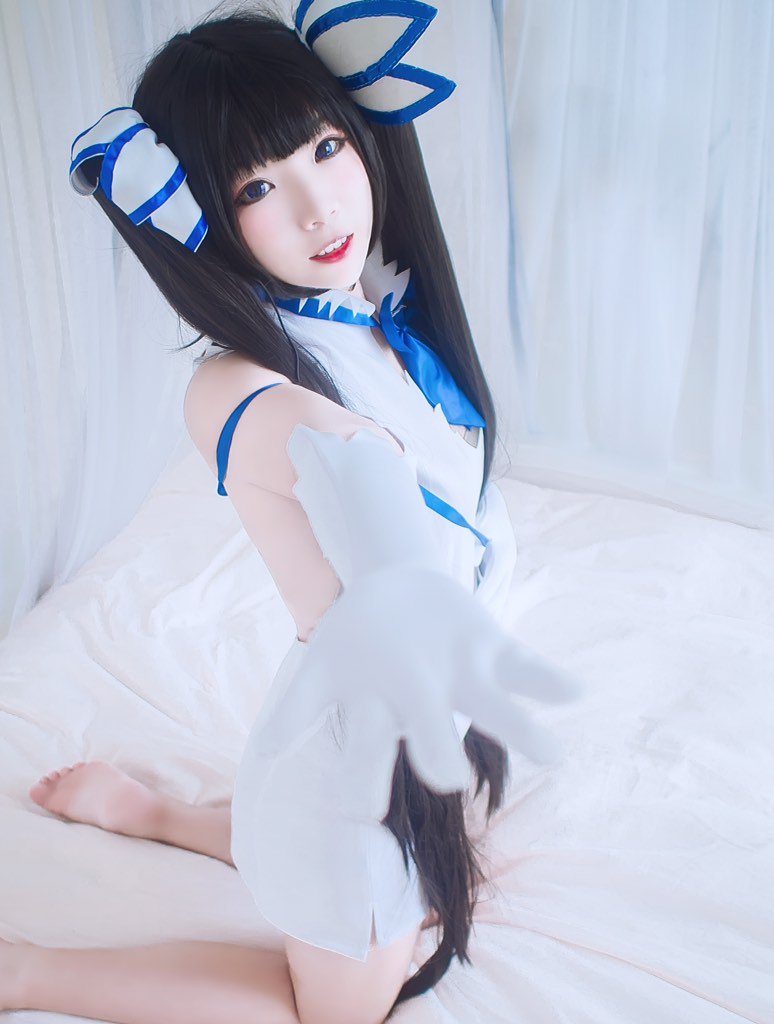 BakaaChuu's tweet photo. https://t.co/QilWffhsEU #anime #manga #otaku #moe #kawaii #cosplay #cosplayer #danmachi #hestia https://t.co/gepiMjA5BE