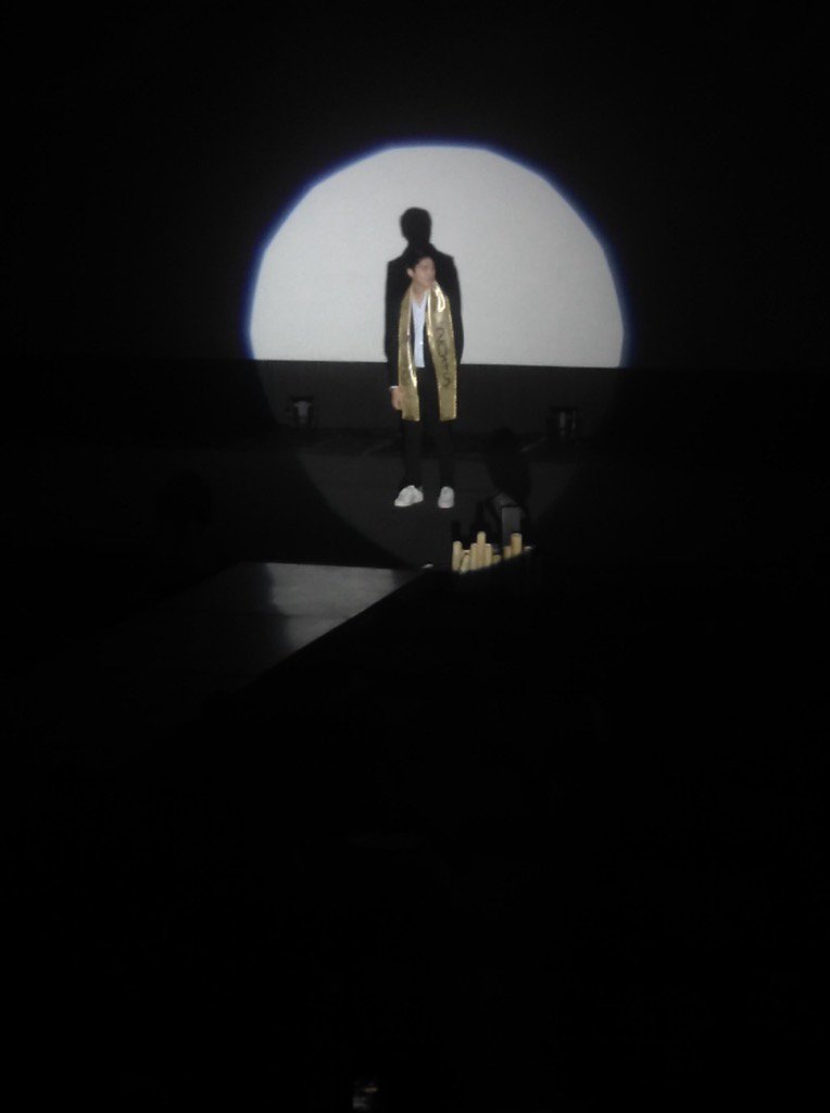 MRandMS_UP's tweet photo. Live Update: Mr. UP 2015 Stephen Quizon is taking his final walk! #MMUP2015 # VivaFilipinas https://t.co/62uBjOeifu