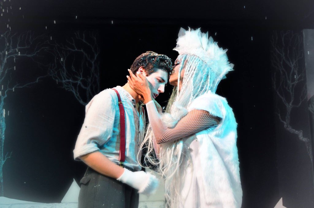 SnowQueenBton's tweet photo. Some photos from the 2014 production. #SnowQueen #DamselInSuccess https://t.co/cyY5ydMncs