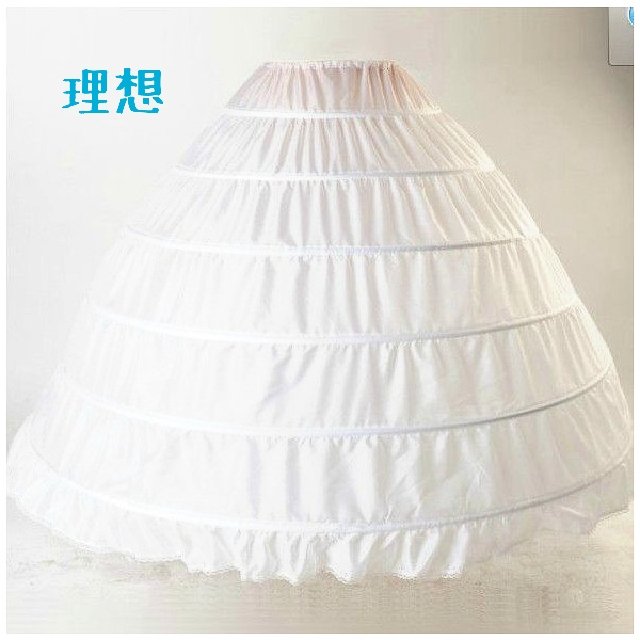 ᴘ5ʀ40 ᴏғғ ワイヤーパニエ簡略版 100均の太めリボン使うと縫う手間がめちゃ省けるし 形見ながら微調整できる ワイヤーはサンシェードから剥ぎとったやつ 完成してから上に普通のスカートを被せれば響かない レイヤーのオススメ商品プレゼン大会