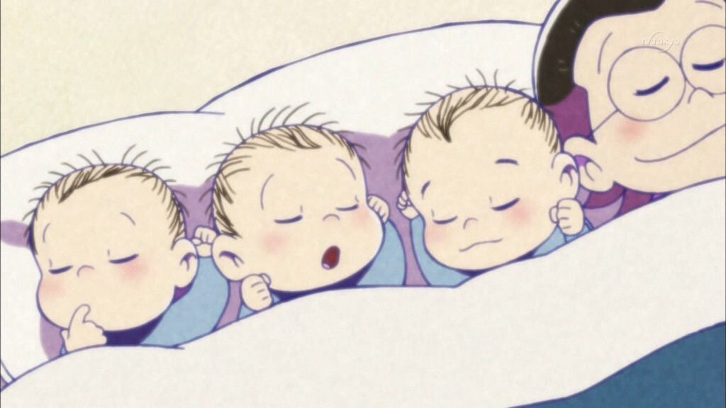 お粗末垢 色松推し カラ松もめっちゃかわいかった じゅーしまーつ じゅーしまーつ 赤ちゃんのときのやつ1人だけ眉毛太いのはカラ松やと思うwwwかわいい おそ松さん カラ松 T Co Zsjf5d46al