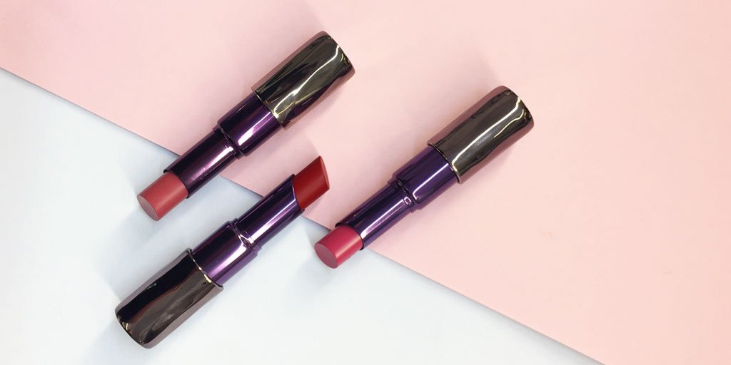 Want to be in with a chance of winning an <a href="/UrbanDecay/">Urban Decay</a> Revolution Lipstick hamper? #RT to #WIN! #urbandecaycosmetics