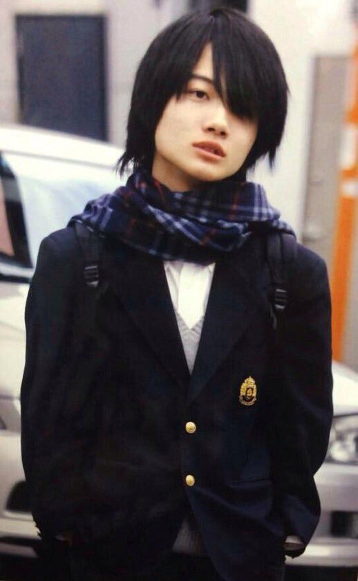 高校の卒アルの神木隆之介 天使的なスマイルに瞬殺 話題の画像プラス