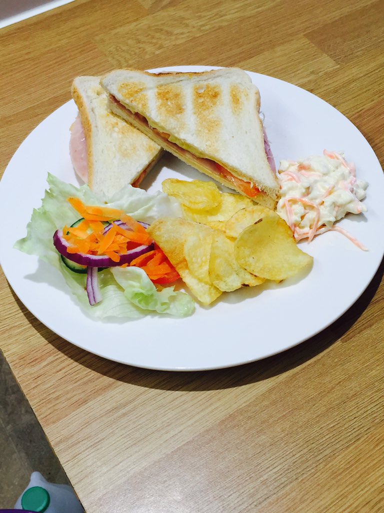 Butterfingers cafe (christine_lokes) Twitter