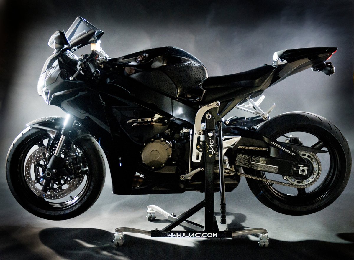 #MCNShow kicks off next week! Get your ticket now to save money &amp; come and see us stand R747 mcnmotorcycleshow.com/tickets