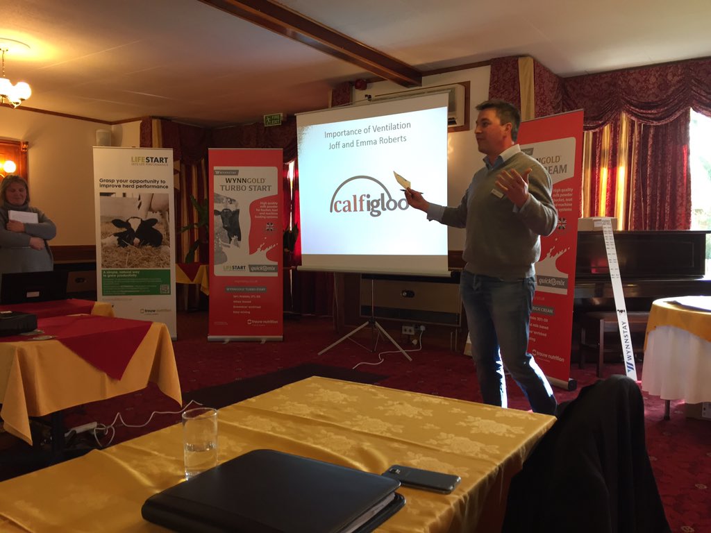 richardscalf1's tweet photo. @Emmacalfigloo another great presentation! #calfigloo #healthycalves https://t.co/i2bYoTNooe