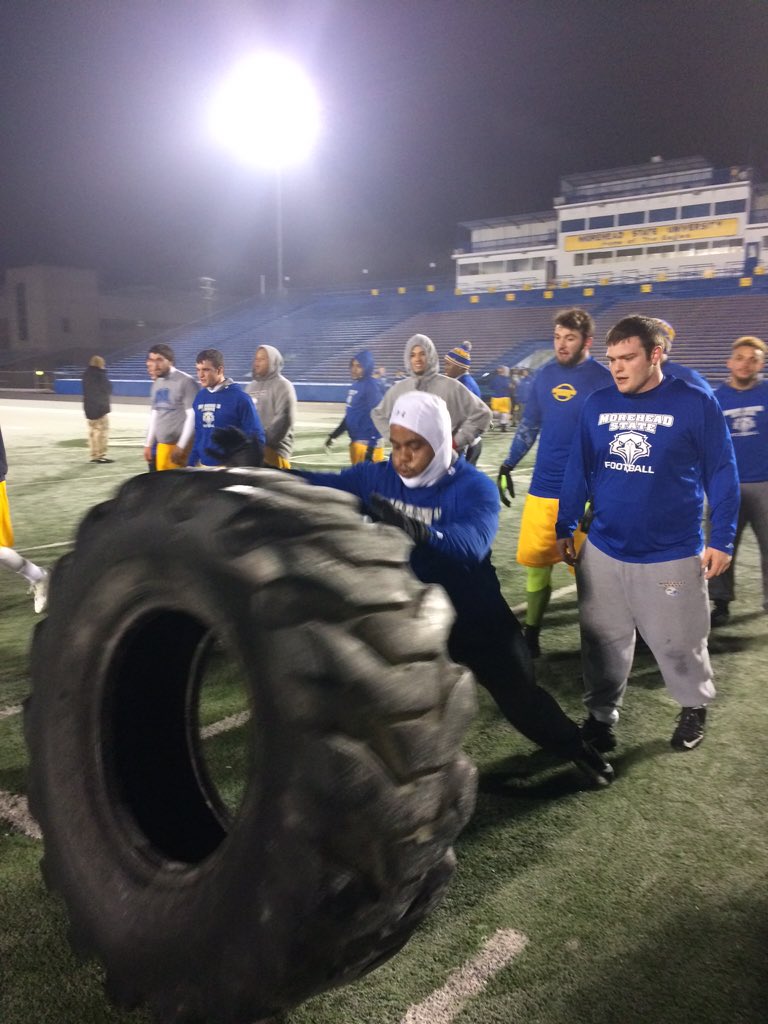 MSUEaglesFB's tweet photo. Great effort and competition with the workout this morning in Jayne Stadium! #SOARH16HER https://t.co/pQIiyX6e5y