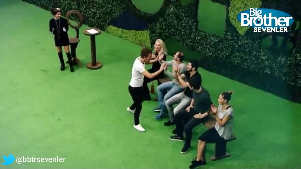 bbtrsevenler's tweet photo. #BigBrotherTR Bu akşam 23.30'da Youtube'da Online, 02.15'te Star'da. https://t.co/97ZOEuIIV6