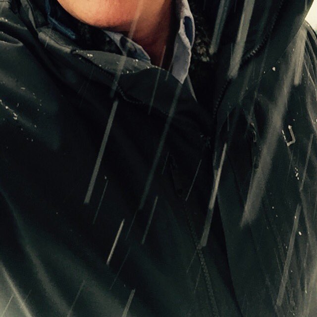 AForsberg's tweet photo. Best weather protection for men in suits #uberfunction #blackstorm @Uberfunction https://t.co/HrWyhUNhYL