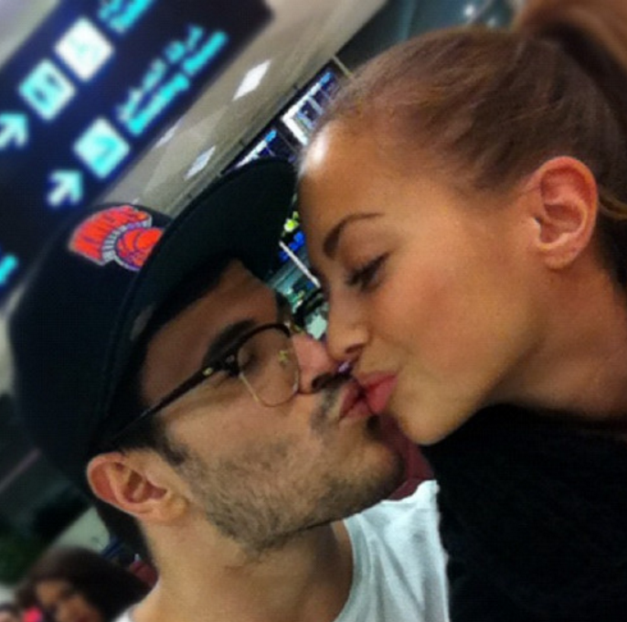 badcouplefr's tweet photo. Les couples heureux >>>> https://t.co/ceneRIjYFP