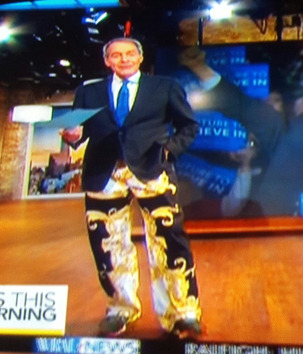 Easy_Tyger's tweet photo. .@charlierose are you gonna #dab on 'em to end the segment? #charliepants #KeepPounding https://t.co/kyriuC84B5
