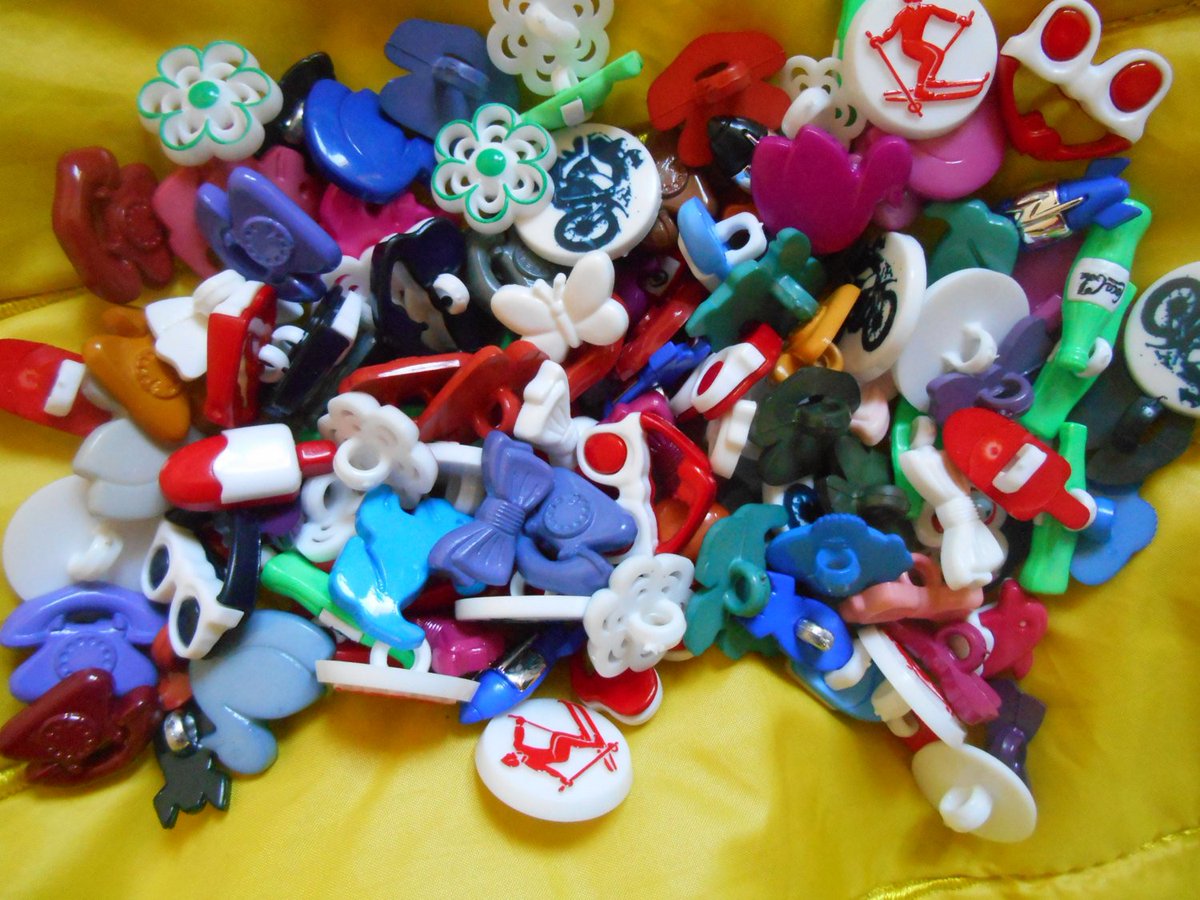 SophieLadyParis's tweet image. Lot of 100 Baby Buttons Multicolor Animals Flowers Bows Scrap… etsy.me/1Fkf0K9 #FRENCHLINENS #ChildrenButton