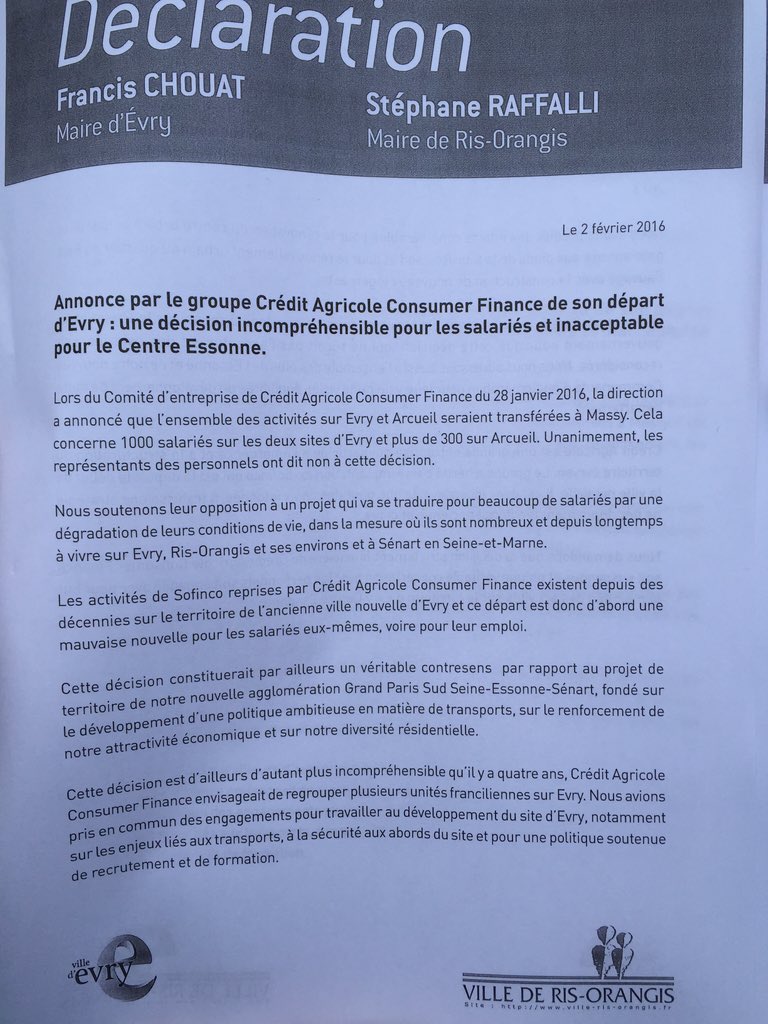 fchouat's tweet photo. À crédit Agricole Consumer Finance @VilledEvry av @stefraffalli pour soutenir les employés en grève. Non au départ ! https://t.co/Hkd3zuRWtD