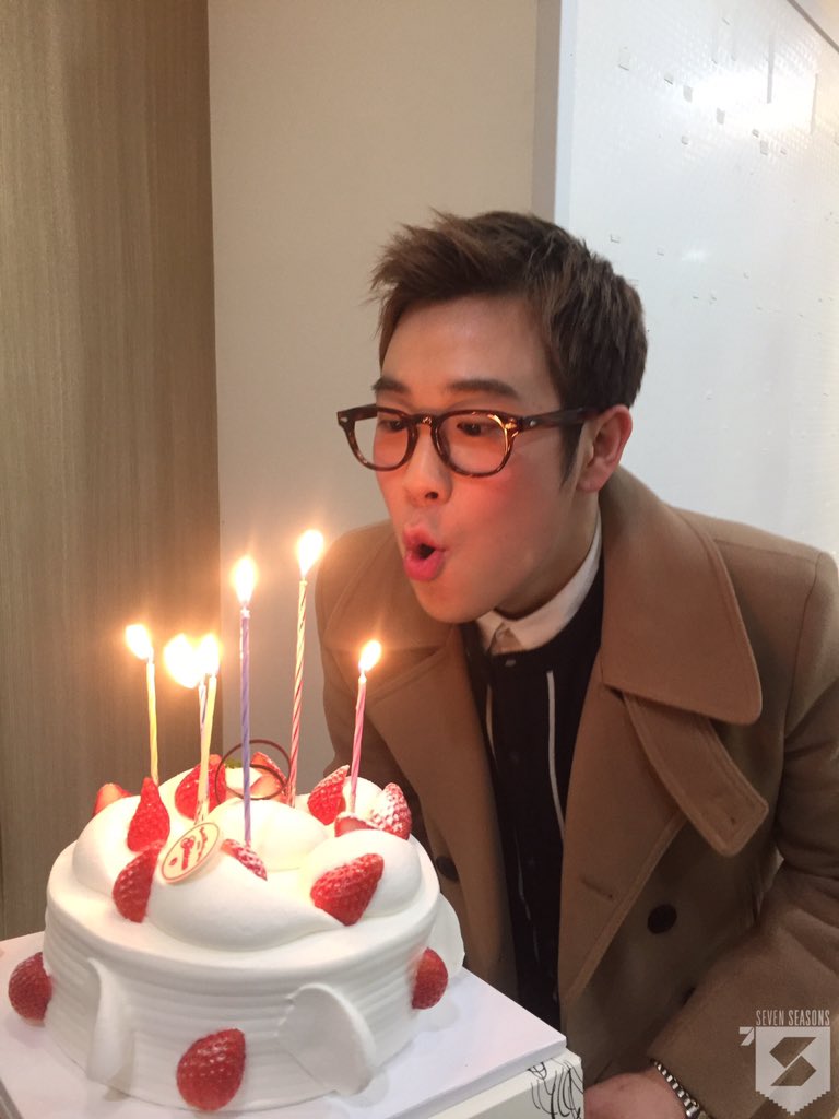 blockb_official's tweet photo. 나의 날이 끝나갑니다~
축하해주신 많은 분들 감사합니다 ❤️❤️ https://t.co/aa8YKwYhMt