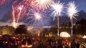 AmazingEx's tweet photo. Outdoor classical music at Blenheim Palace https://t.co/HHbQ3HmuZw @BlenheimPalace @BattleProms #classicalmusic https://t.co/TuCtcuiNTj