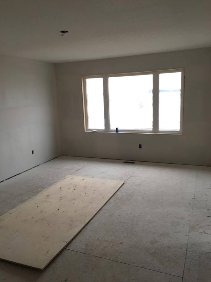 ClaridgeBWT's tweet photo. B25-142 #Progress: Another Summit townhome in the process of being built 
#NewHomes #Kanata #RealEstate https://t.co/oy159SOXjF