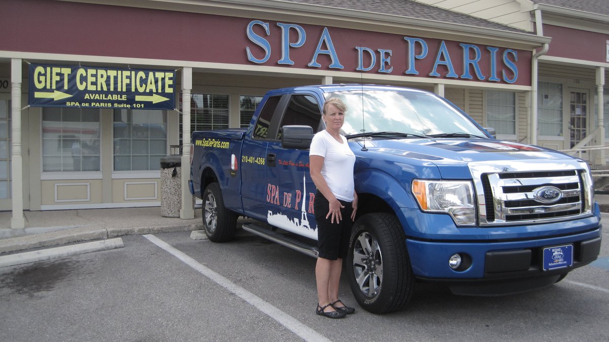 MassageByConnie's tweet image. @spadeparis BIO at Spa de Paris Licensed Massage Therapist &amp;amp;  Owner spadeparis.com/connie-cooper-… @spadeparis1