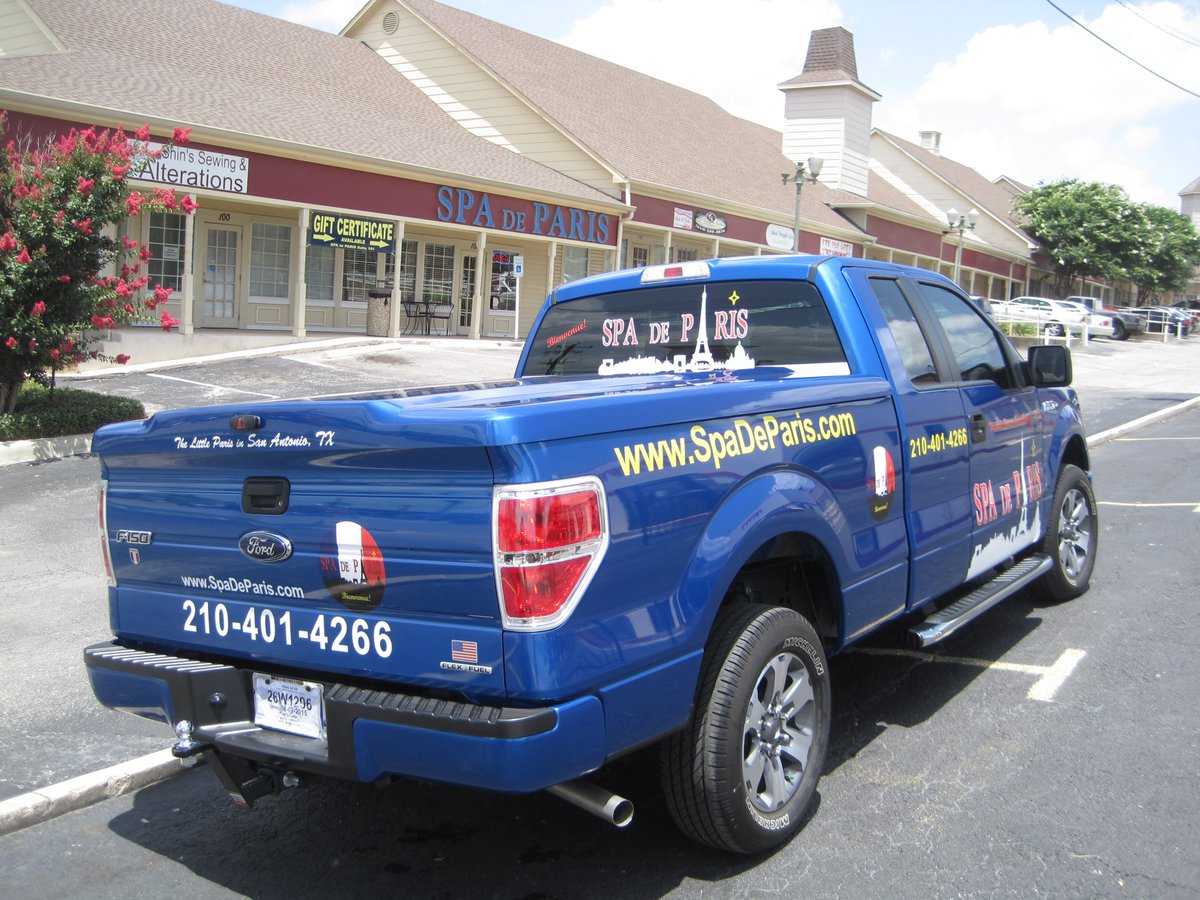 MassageByConnie's tweet image. @spadeparis BIO at Spa de Paris Licensed Massage Therapist &amp;amp;  Owner spadeparis.com/connie-cooper-… @spadeparis1