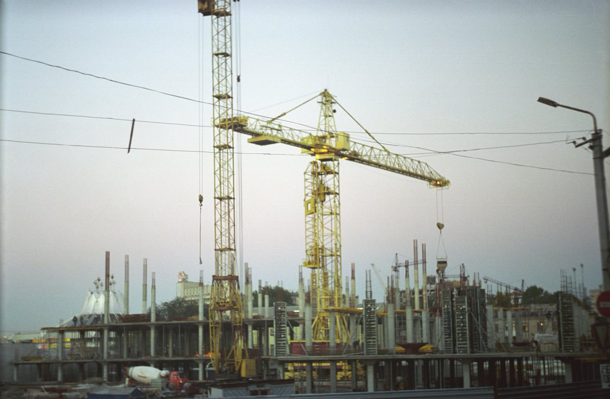 rukeba's tweet image. Строительство Сити Мост центра, октябрь 2004. @RetroDnipro