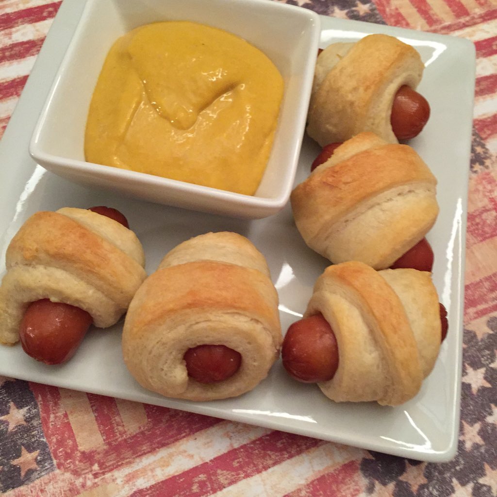 ascrumptiouslif's tweet photo. Need some new ideas for your #SuperBowl party?  Look no further....
https://t.co/JFkFbNeVqQ https://t.co/0fvuUc9fAU