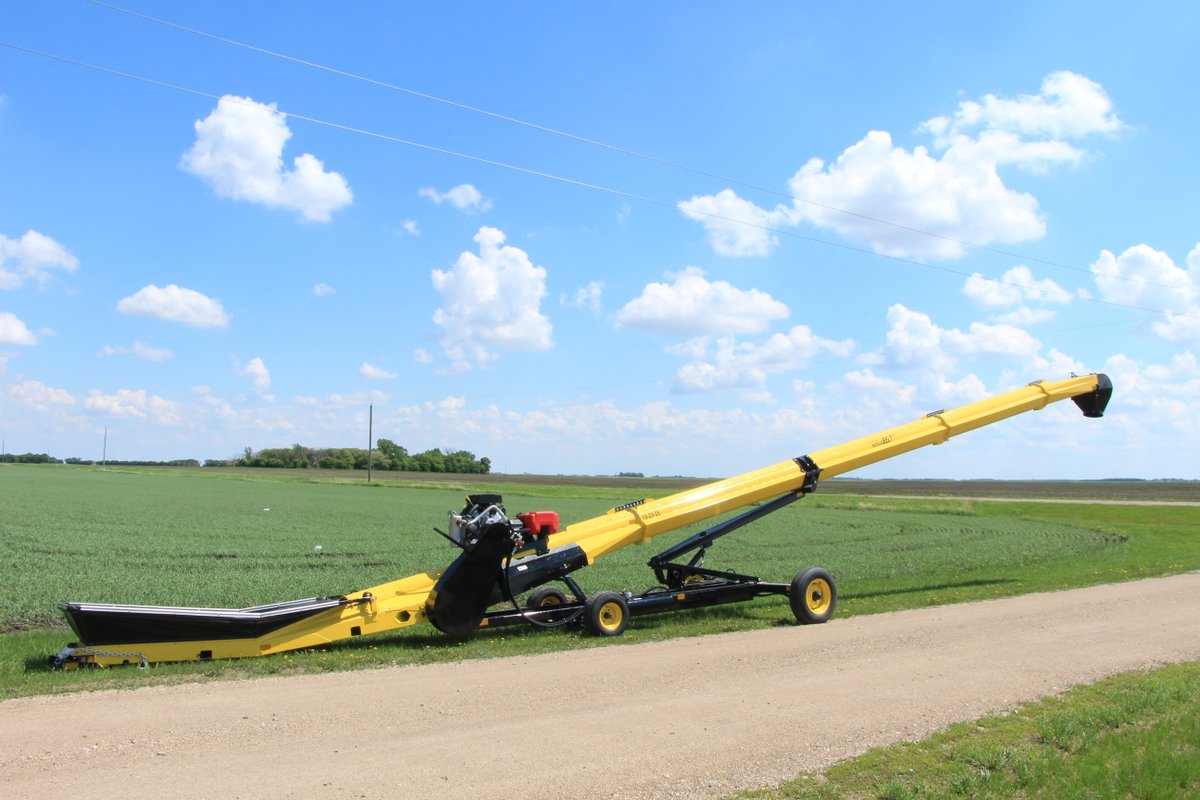 ReliaBelt's tweet photo. Conveyors are selling out fast, order yours today! #farming #grainbrain https://t.co/aLYmXPLg91