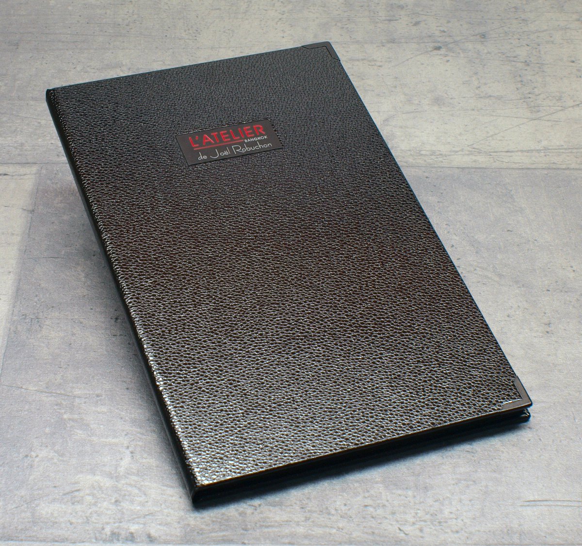 MenuForest's tweet image. Toujours un plaisir de rencontrer nos clients les plus fidèles. Merci @JRobuchon ! #agecotel