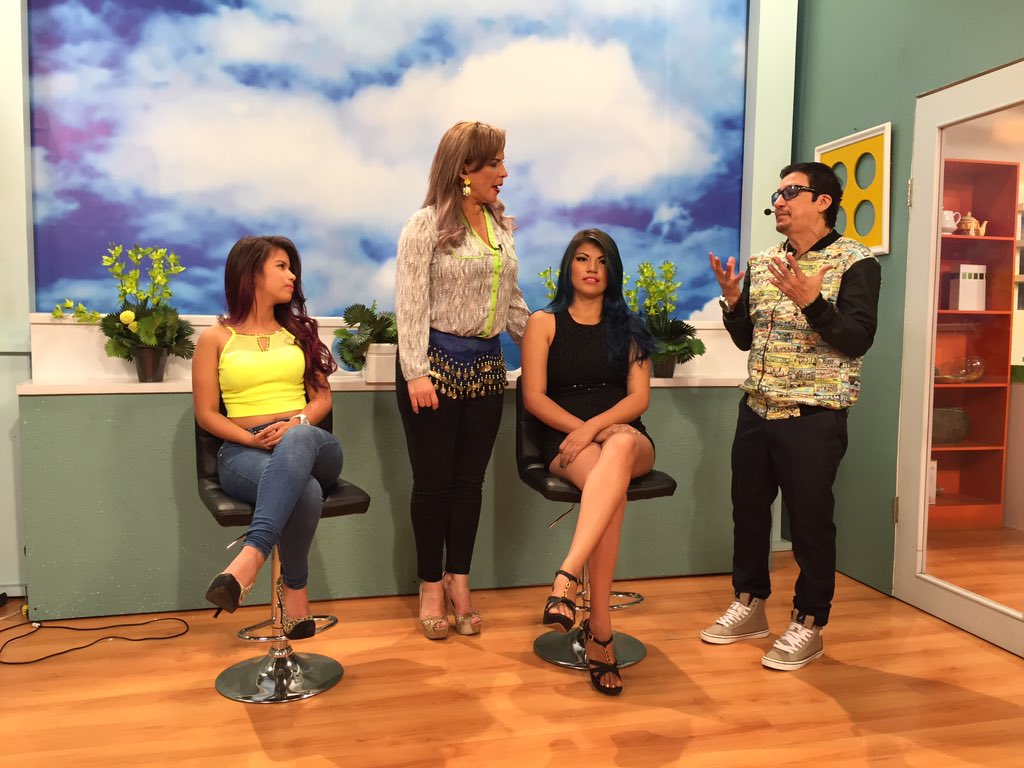 decasaencasatc's tweet photo. 💇🏻¿Qué tal quedaron? ¡DE LUJO! Nuestras amigas se atrevieron al cambio y ahora lucen más hermosas. #LaMejorShakiraEs https://t.co/zRQA8fWtr4