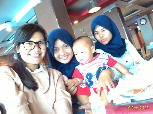 rejarejong's tweet photo. Meetup sama ciwi" cantik https://t.co/pymLzCPVvp