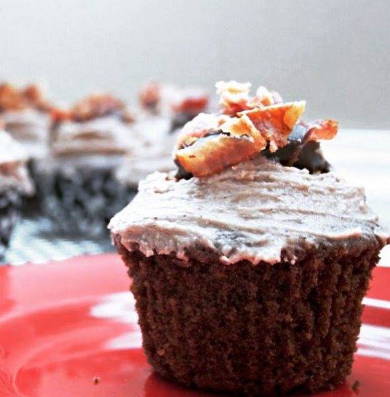 BuffaloTrace's tweet photo. Bacon #Bourbon Chocolate Cupcakes on days like these 👌. #buffalotrace (recipe: https://t.co/EqYAzRkUXX) https://t.co/1zDHGoxfKN