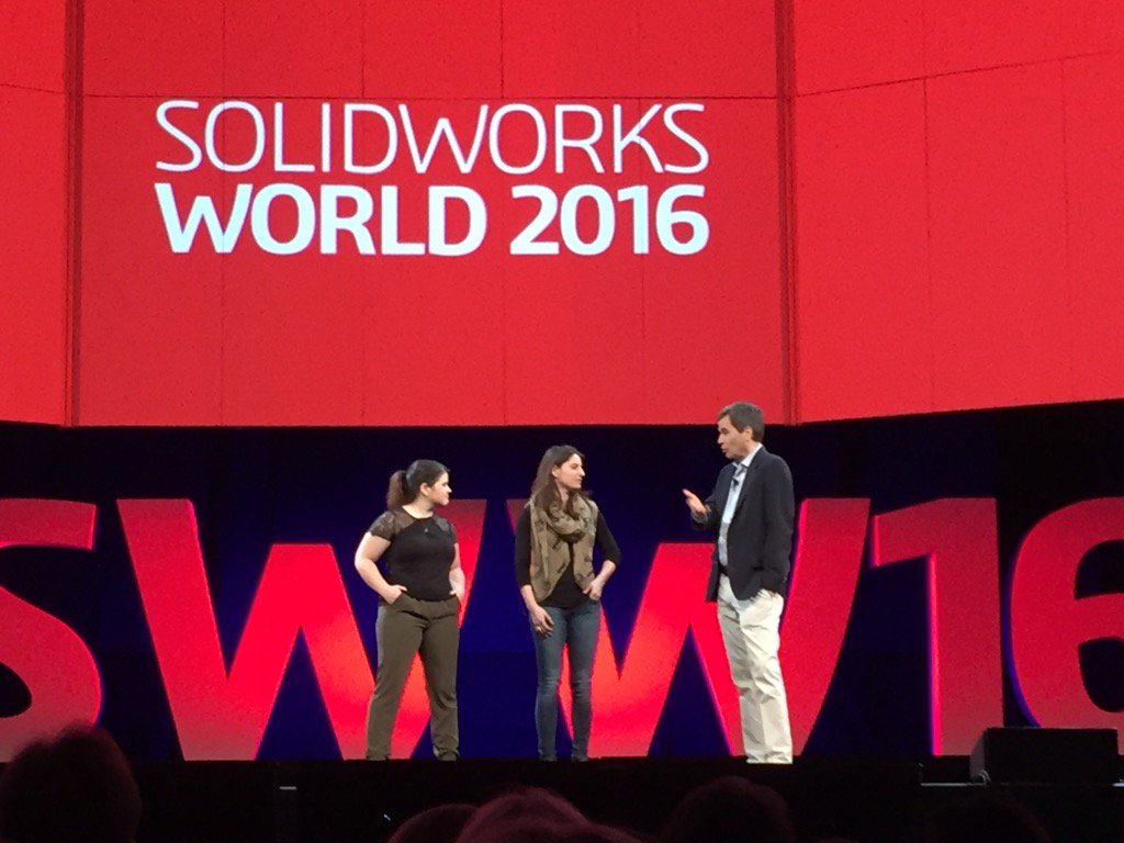 ManishK_3DS's tweet photo. New advice for my 6 and 11 yr old daughters - "Be innovative enough to be on stage of SWW" - getting inspired #SWW16 https://t.co/exzsd7twu1