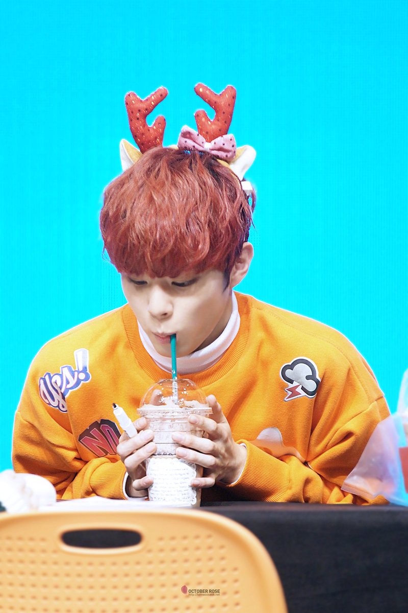 ROSE1027_'s tweet photo. [UPDATE 10PICS] 151213 용산팬싸인회
세젤귀 여기있음😚
저 잡고 먹는 손하며..먹는입..진쨔 살수가없다😱😵
@UP10TION #UP10TION #업텐션 #WOOSHIN #우신
#우석이_보고싶어 https://t.co/XFydMttBsl