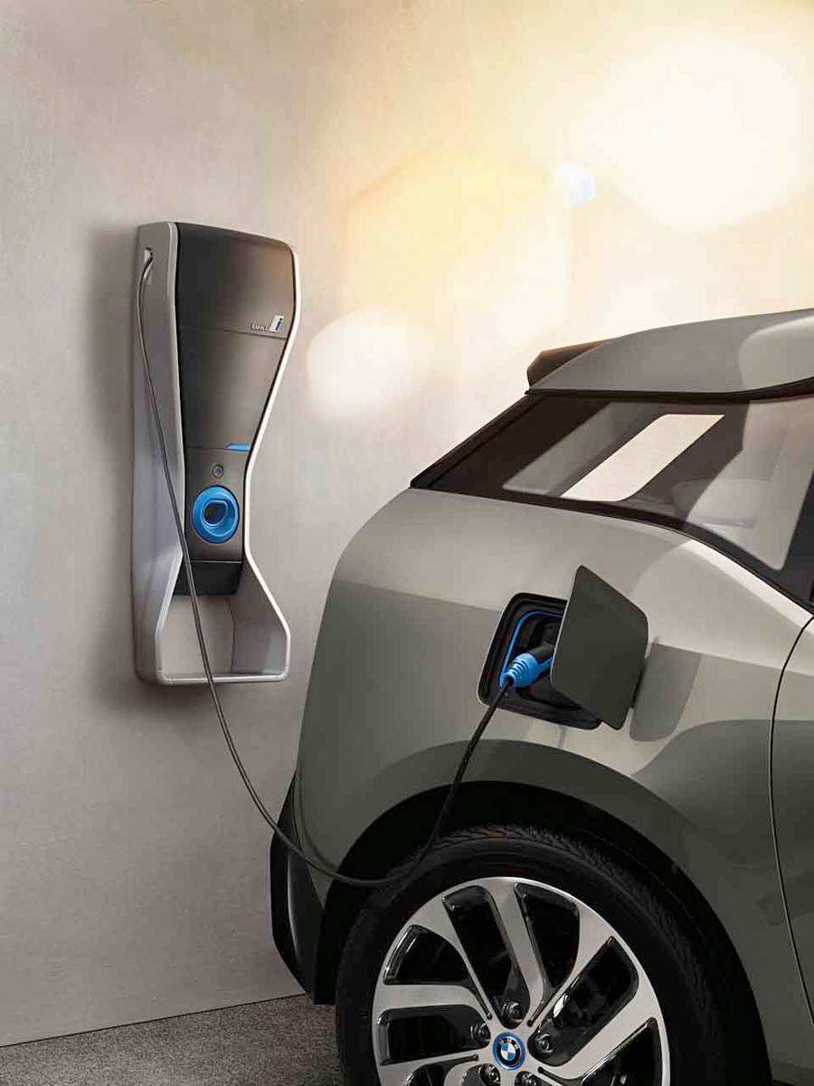 RybrookBMWi's tweet photo. FREE standard wallbox when you take delivery of BMWi3 before the end of March 2016 Tc&amp;Cs apply call 01926 333888 https://t.co/0EbiaZHHmA