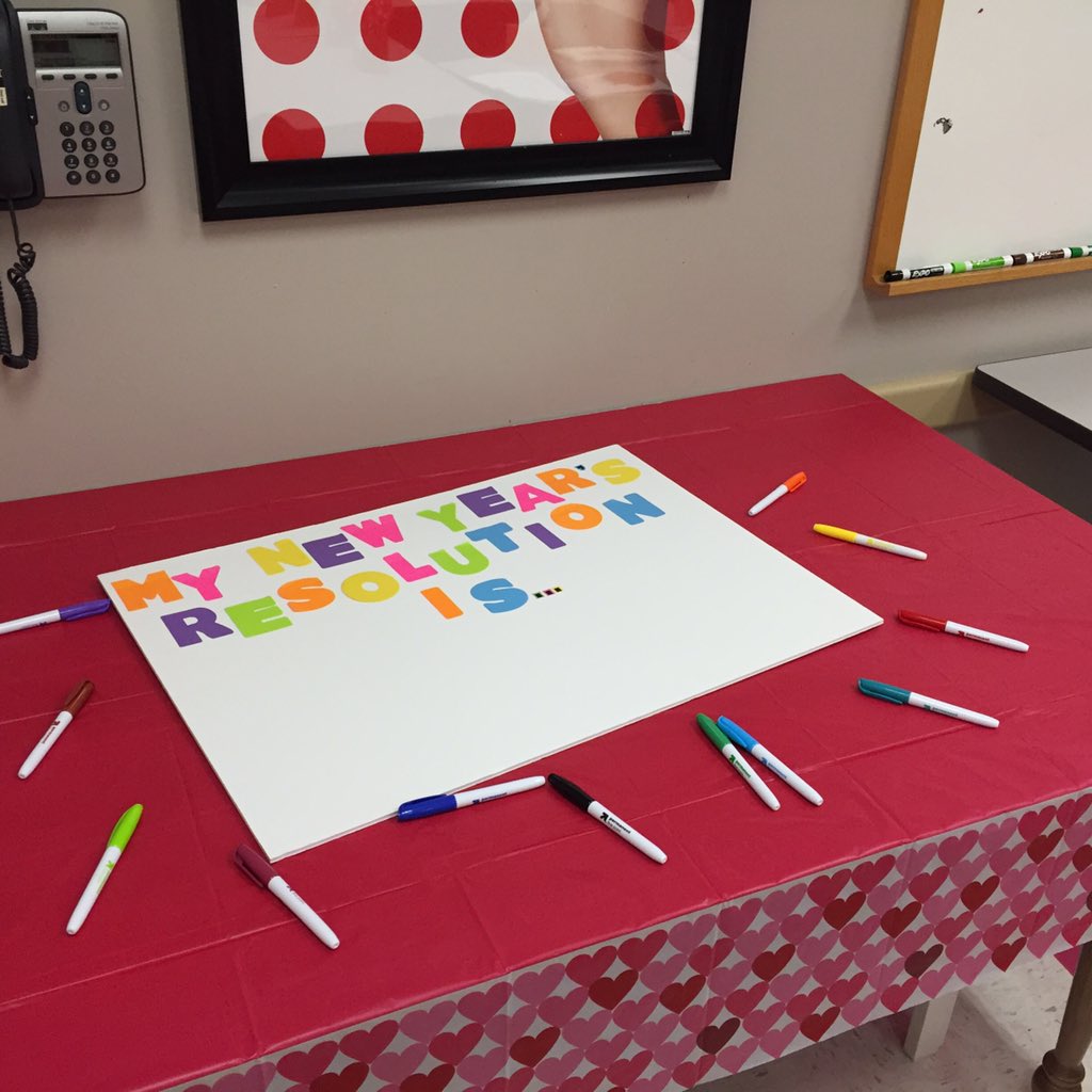 jolly_reba's tweet photo. Getting ready to kick off 2016 AE!! #bestteamever#2187 https://t.co/1GixVLikFQ