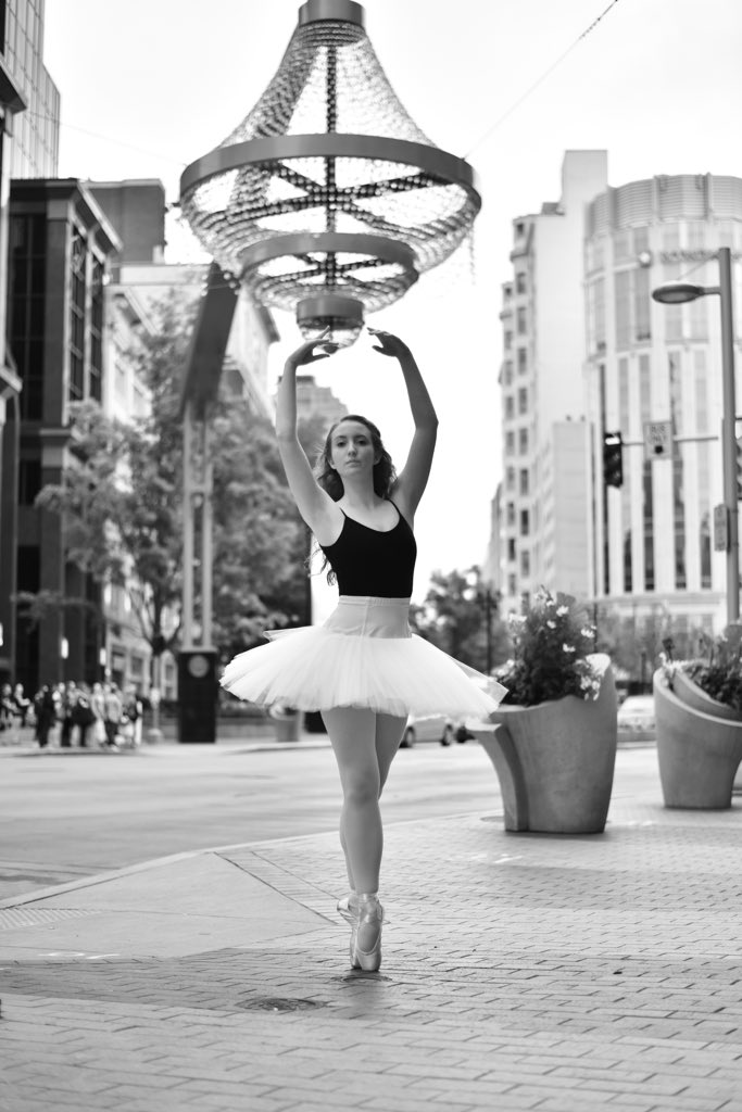 artEmotionUSA's tweet photo. Happy #WorldTutuDay from artÉmotion! 2015 student Adrienne Finch by @lenscapkid. #KeepBalletAlive @keepballetalive https://t.co/p7WkbJPdVP