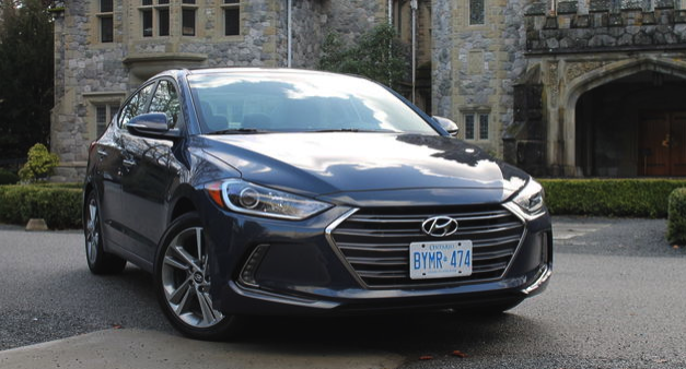 Autonet_ca's tweet photo. Elantra 2017 de @HyundaiCanada : la berline compacte pourrait bien atteindre le sommet https://t.co/7cWFQYqnSh https://t.co/1TxGdKvwtl